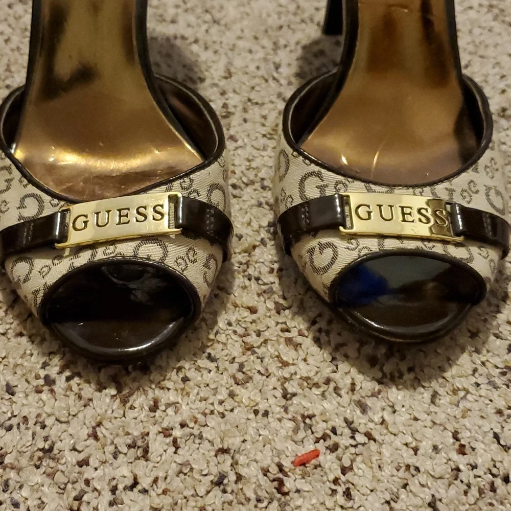 GUESS Signature Open Toe High Heel Shoes